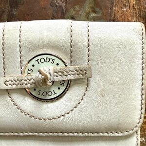 【TOD'S】Wallet Lavender-colored leather